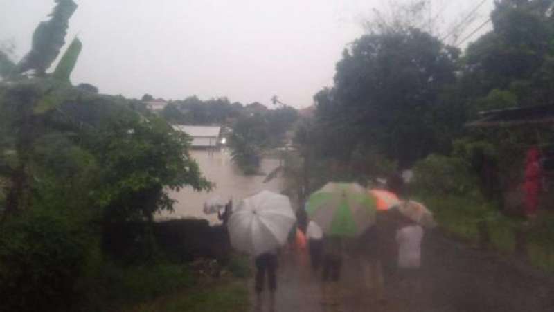 hujan-deras-yang-mengguyur-kota-depok-ratusan-warga-terdampak-banjir