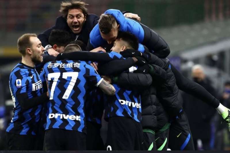 inter-milan-semakin-kokoh-di-puncak-klasemen-liga-italia-setelah-mengalahkan-ac-milan