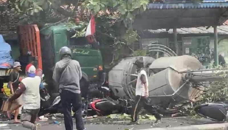 kecelakaan-maut-di-bekasi-tewaskan-10-orang-begini-kronologinya