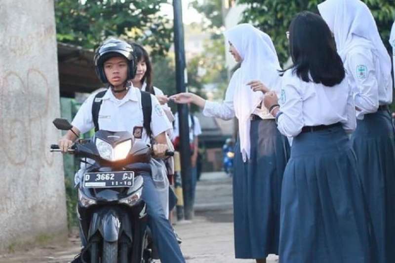 alasan-tak-dianjurkan-pelajar-bawa-motor-ke-sekolah