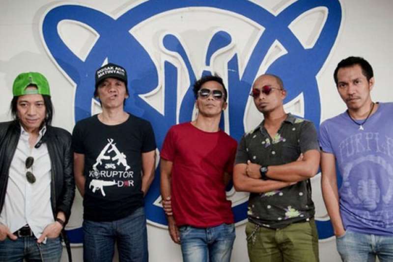 slank-rilis-album-terbaru-nya-vaksin