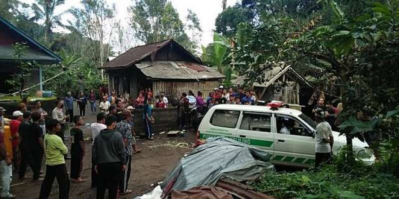 seorang-anak-7-tahun-tewas-tertabrak-mobil-pikap-yang-dikendarai-ibunya