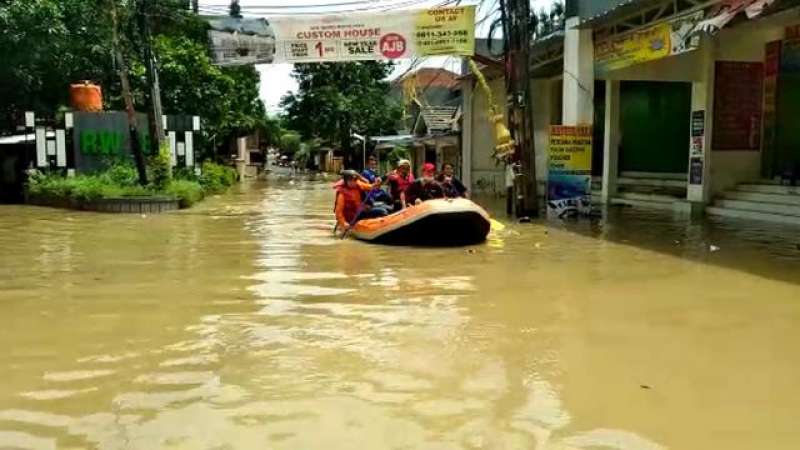 belasan-kecamatan-di-kabupaten-bogor-alami-banjir-dan-longsor