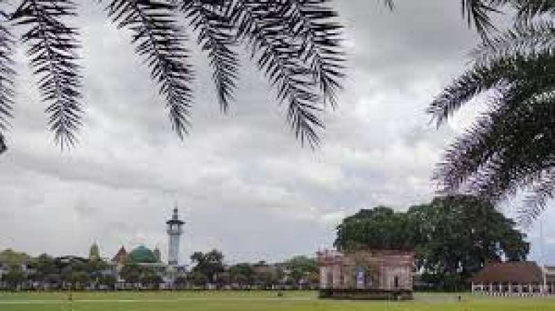 alun-alun-dan-taman-kota-blitar-bakal-ditutup-selama-tahun-baru