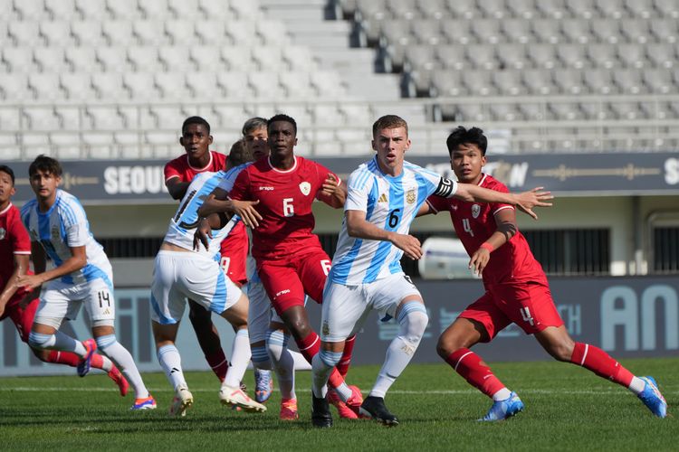 media-internasional-soroti-kemenangan-mengejutkan-timnas-indonesia-u-20-atas-argentina-u-20