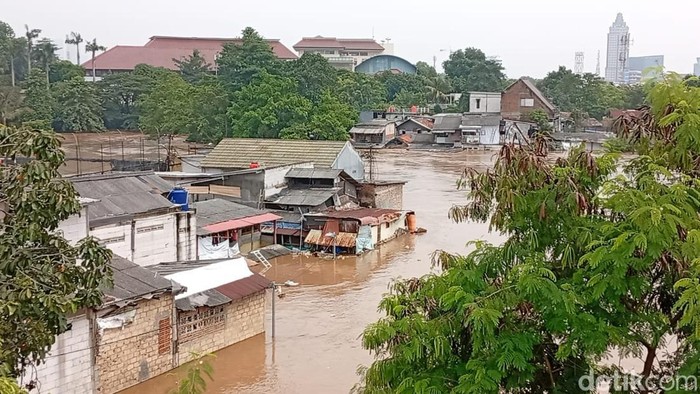 banjir-besar-melanda-jabodetabek-ribuan-warga-terdampak