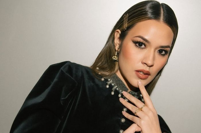 raisa-tampil-memukau-di-pembukaan-iims-2025-bikin-penonton-terpana